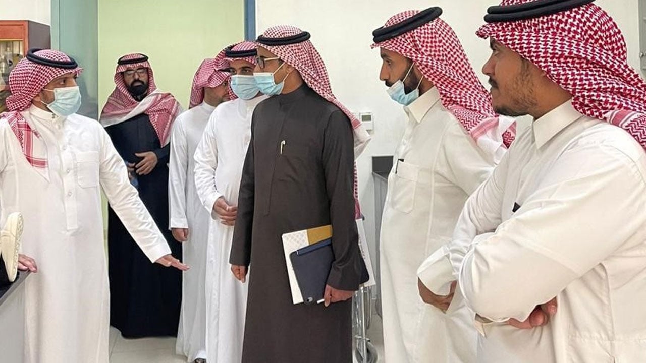 <div class="paragraphs"><p>فريق من عمادة التطوير والجودة بجامعة الأمير سطام بن عبدالعزيز</p></div>