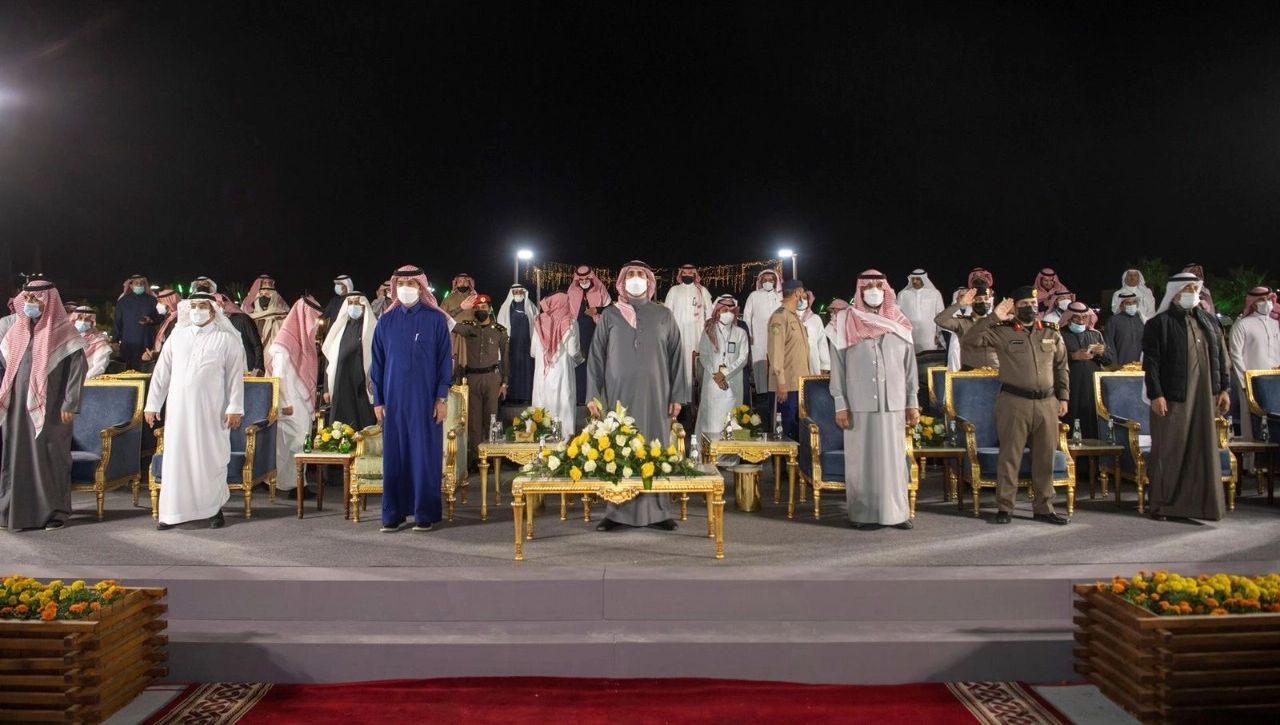 <div class="paragraphs"><p>أمير الجوف يدشن مهرجان الزيتون الدولي</p></div>