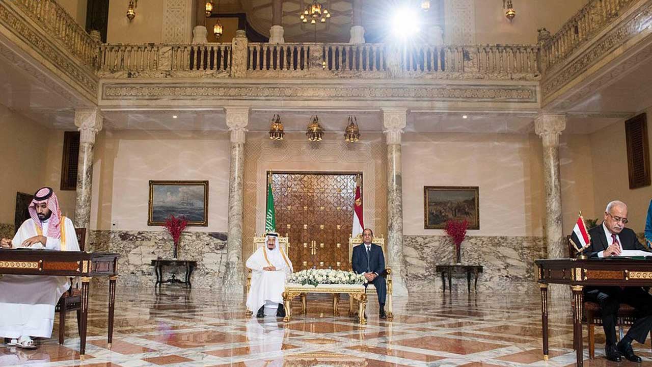 <div class="paragraphs"><p>علاقات تاريخية بين السعودية ومصر</p></div>