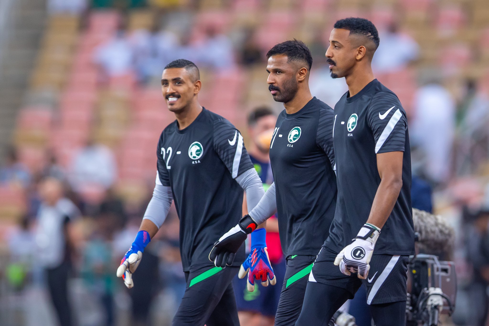 جانب من عمليات الإحماء للمنتخب الوطني