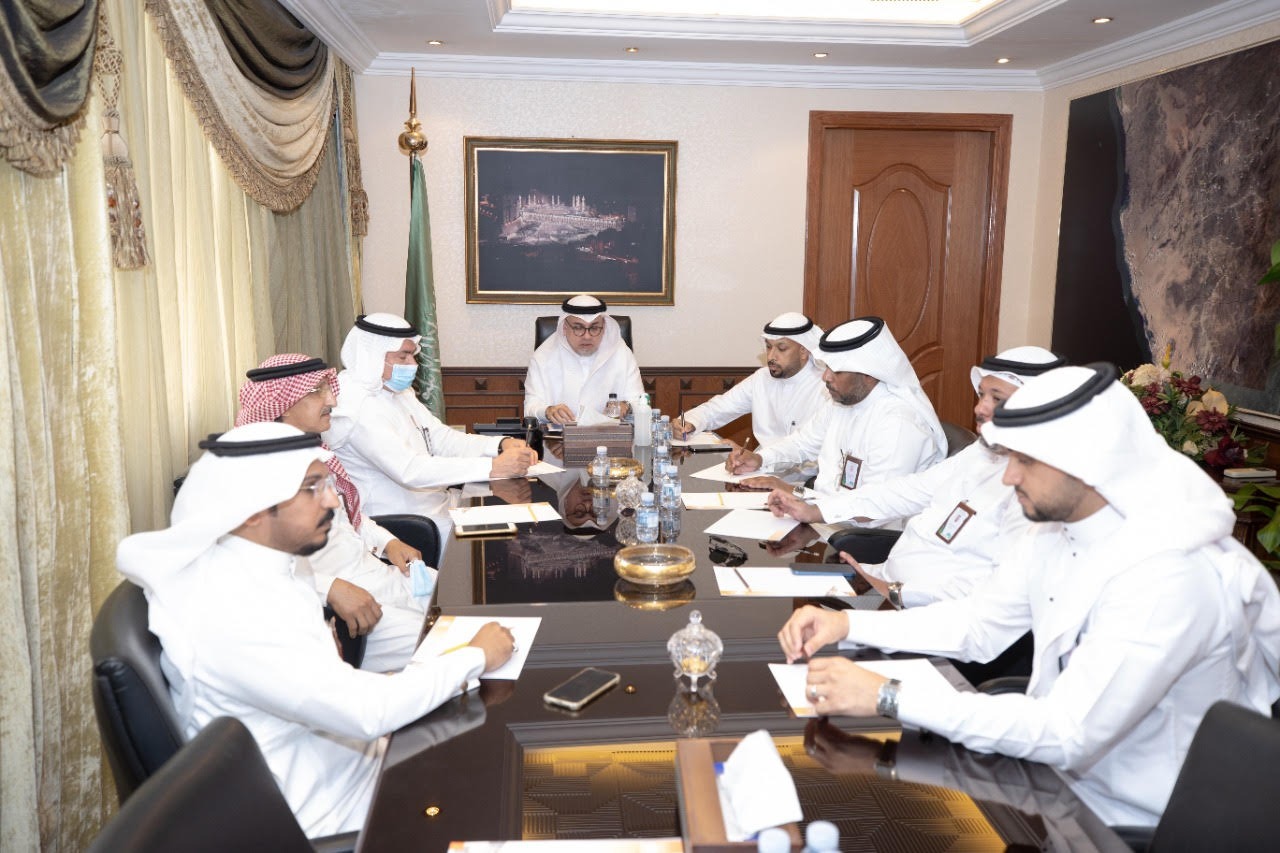 <div class="paragraphs"><p>اجتماع عقد لمناقشة أعمال وكالة الخدمات خلال شهر رمضان المبارك</p></div>