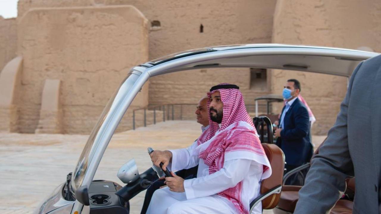 <div class="paragraphs"><p>جانب من الجولة</p></div>