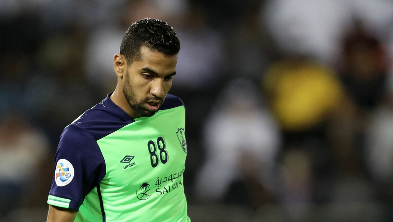 <div class="paragraphs"><p>مؤمن زكريا لاعب الأهلي المصري والأهلي السعودي ومنتخب مصر السابق</p></div>