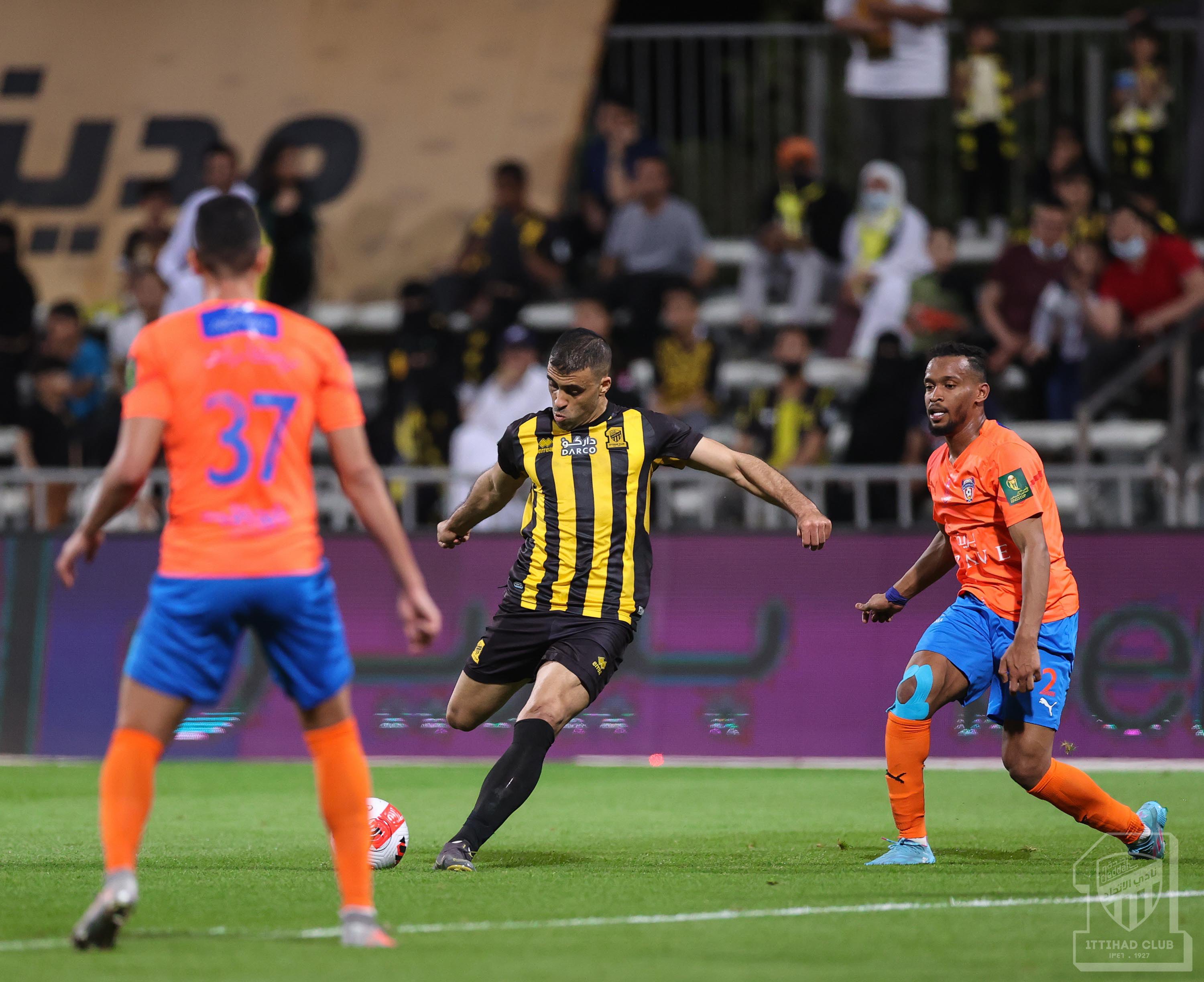 التسديد سلاح الاتحاد لكسر صمود الفيحاء