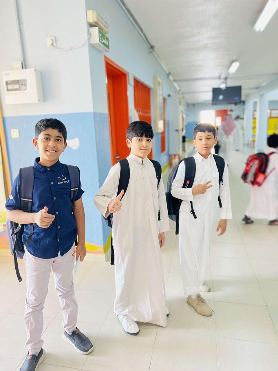 التزام الطلاب بالحضور أول أيام الدوام بهر رمضان