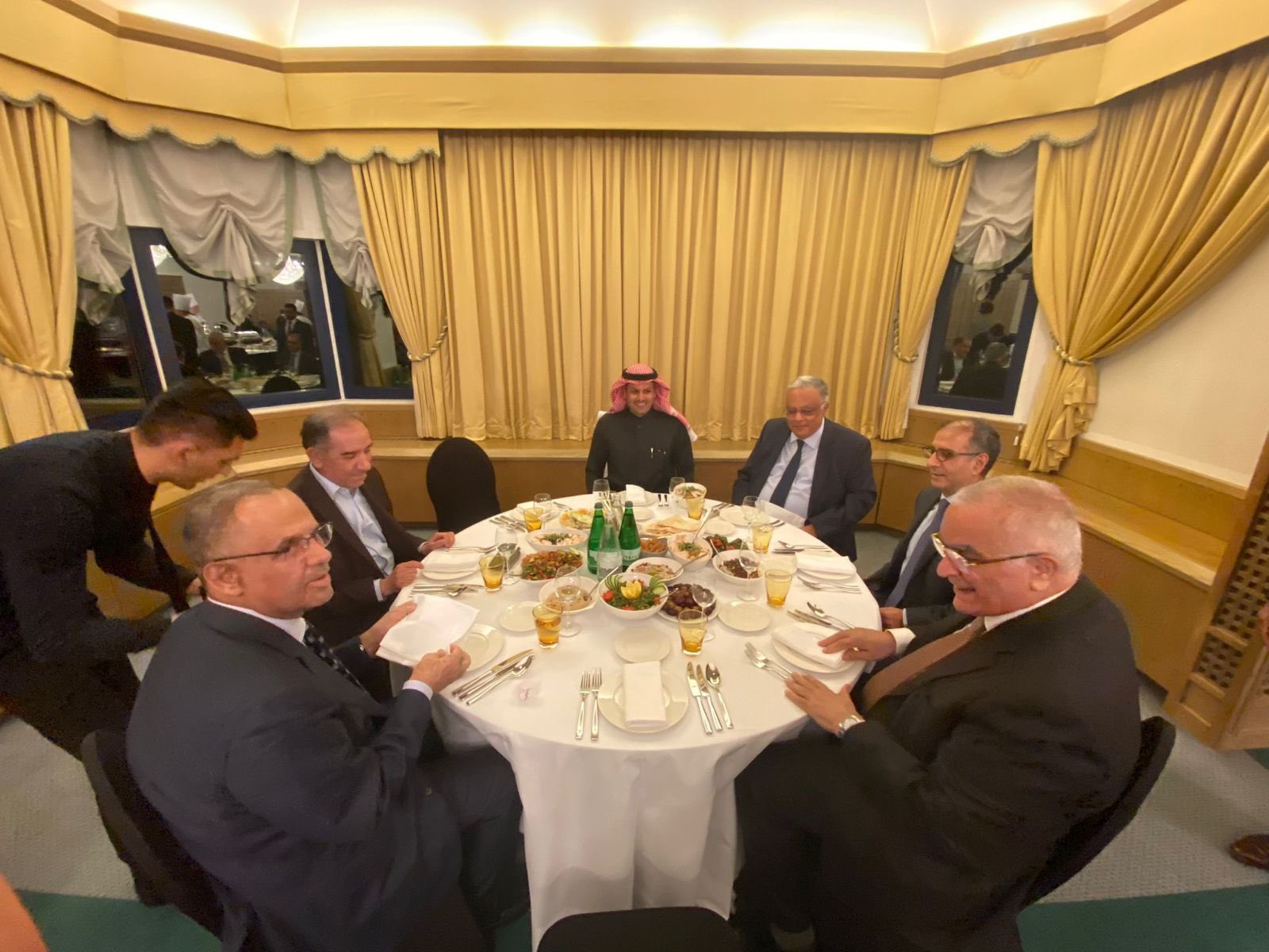 مأدبة إفطار رمضانية