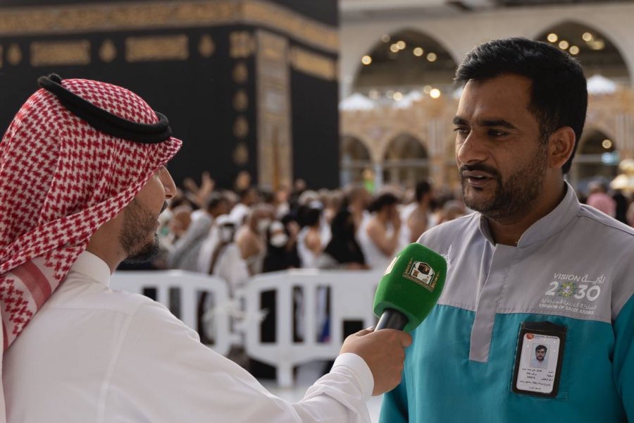 العمال فى المسجد الحرام