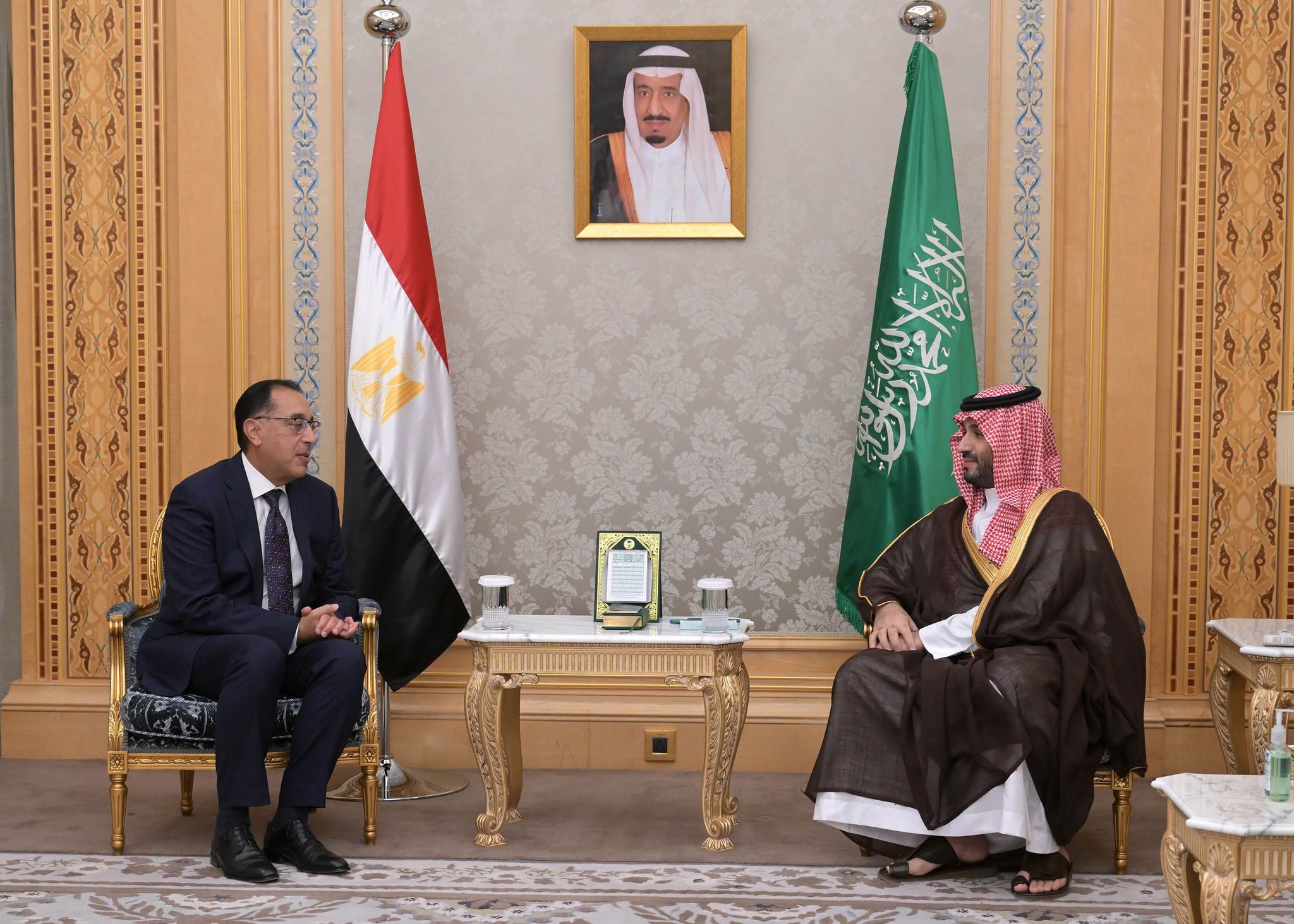 خلال اللقاء