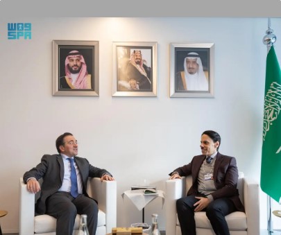 وزير الخارجية يبحث العلاقات الثنائية والمستجدات الإقليمية والدولية مع نظيره الإسباني