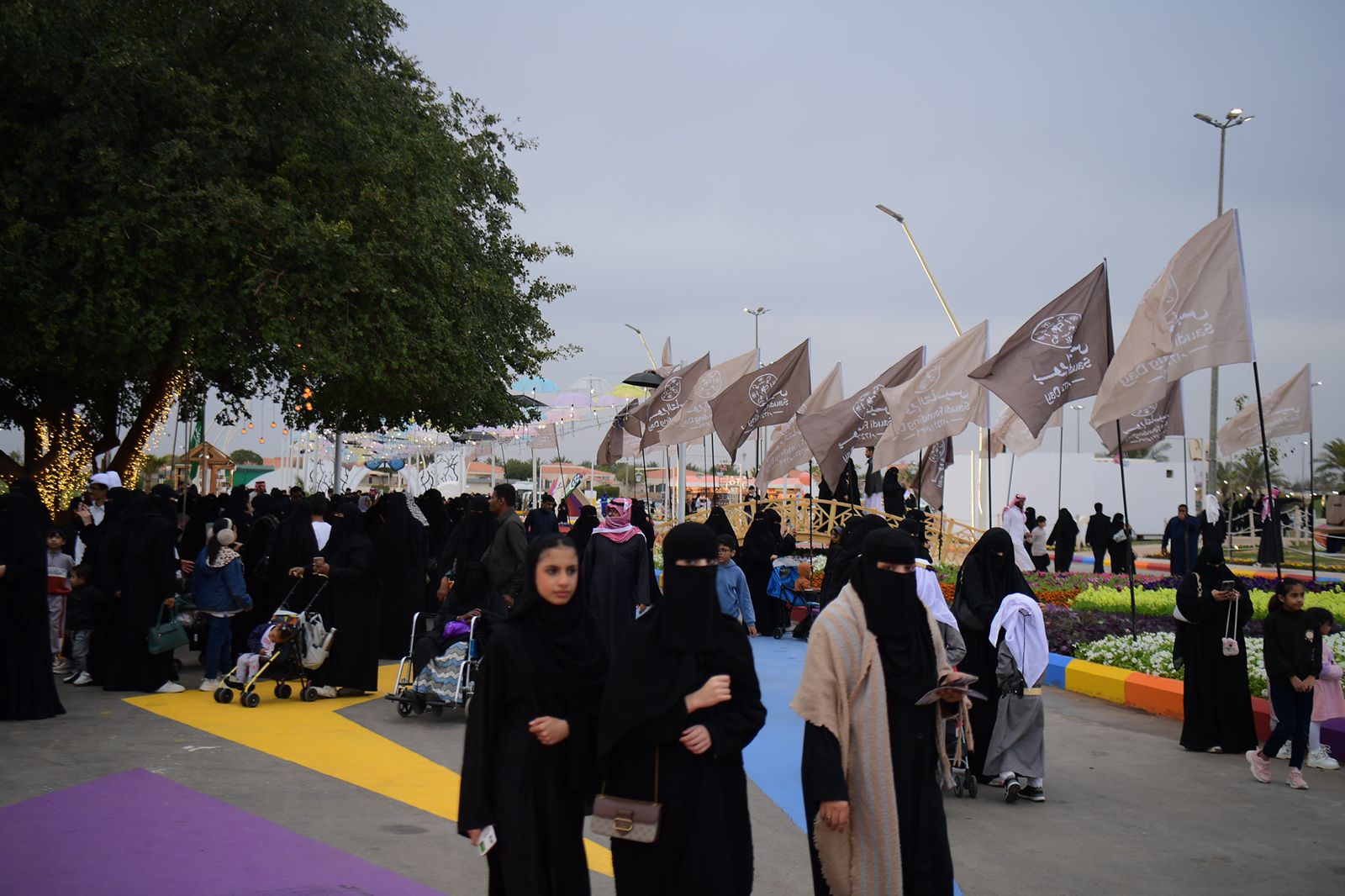 مهرجان حياة الورد الثالث